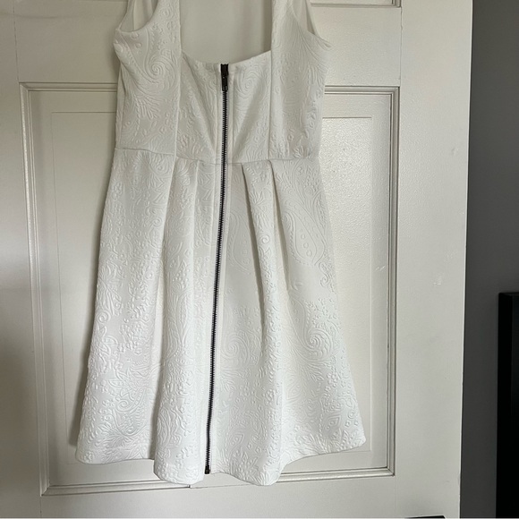 Urban Outfitters Quilted White High-neck Dress - Picture 6 of 7